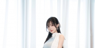 美女模特林星阑蓝白色连衣短裙白色丝袜性感写真