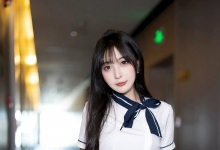 秀人网美女模特林星阑深色制服搭配魅惑黑丝性感写真