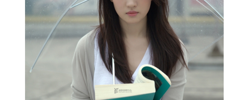 刘亦菲清纯​​​写真，网友称这才是真正的天生丽质，颜值惊艳引发热议