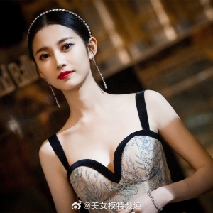 陈钰琪盛典红毯美人