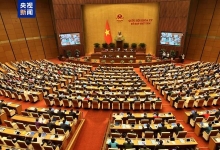新华社快讯：梁强当选越南国家主席