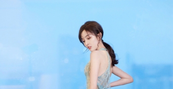 吴宣仪身着白色钻边刺绣薄纱为什么那么性感？长裙仙气十足精致又性感