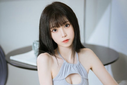 许岚 白丝蓝裙