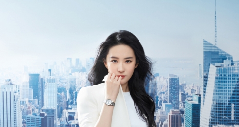 气质女神刘亦菲养眼全白西装酷飒帅气,御姐风美艳动人气质女神刘亦菲养眼全白西装酷飒 ...