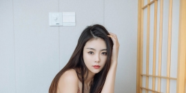 付费测试  极品诱惑美少妇大秀黑丝美腿，高颜值白皙皮肤性感迷人写真