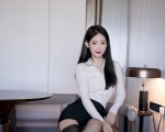 性感美女模特唐安琪白色上衣搭配吊带黑丝短裙性感写真